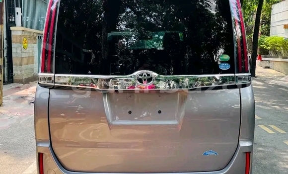 Buy Used Toyota Noah in Chhagalnaiya, Feni Buy Used Toyota Noah in Chhagalnaiya, Feni