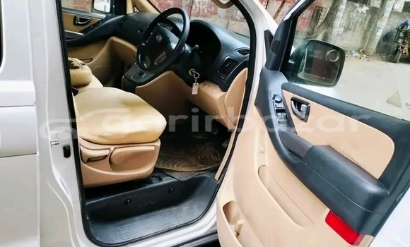 Buy Used Hyundai H1 in Bogora, Bogora Buy Used Hyundai H1 in Bogora, Bogora