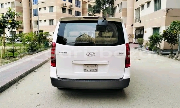 Buy Used Hyundai H1 in Bogora, Bogora Buy Used Hyundai H1 in Bogora, Bogora