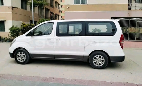 Buy Used Hyundai H1 in Bogora, Bogora Buy Used Hyundai H1 in Bogora, Bogora