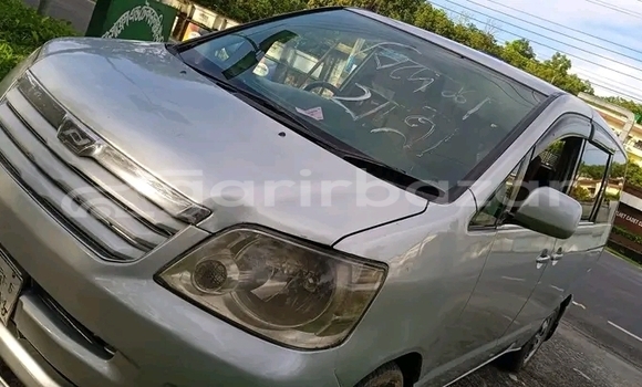 Buy Used Toyota Noah in Baniachang, Habiganj Buy Used Toyota Noah in Baniachang, Habiganj