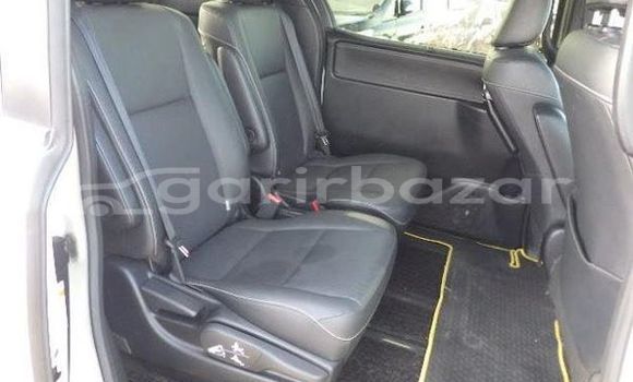 কেনা ব্যবহৃত Toyota esquire gi Pearl গাড়ী মধ্যে ঢাকা মধ্যে Dhaka কেনা ব্যবহৃত Toyota esquire gi Pearl গাড়ী মধ্যে ঢাকা মধ্যে Dhaka