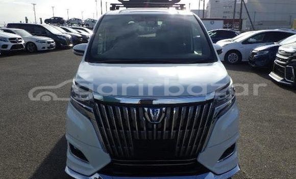 কেনা ব্যবহৃত Toyota esquire gi Pearl গাড়ী মধ্যে ঢাকা মধ্যে Dhaka কেনা ব্যবহৃত Toyota esquire gi Pearl গাড়ী মধ্যে ঢাকা মধ্যে Dhaka