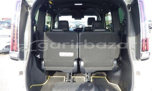 কেনা ব্যবহৃত Toyota esquire gi Pearl গাড়ী মধ্যে ঢাকা মধ্যে Dhaka কেনা ব্যবহৃত Toyota esquire gi Pearl গাড়ী মধ্যে ঢাকা মধ্যে Dhaka