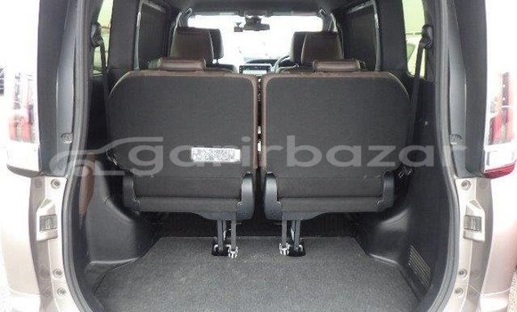 Buy Used 2020 Toyota Esquire in Dhaka, Dhaka Buy Used 2020 Toyota Esquire in Dhaka, Dhaka