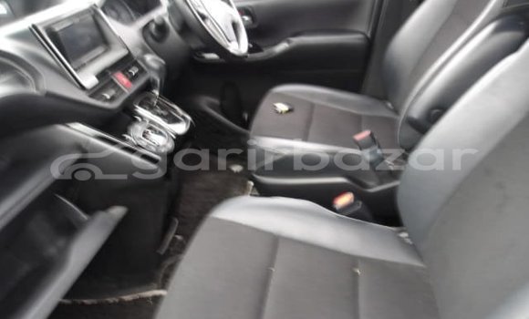 Buy Used 2021 Toyota Noah in Bajitpur, Kishorganj Buy Used 2021 Toyota Noah in Bajitpur, Kishorganj