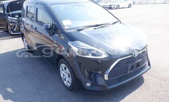 Buy Used 2021 Toyota sienta in Bajitpur, Kishorganj Buy Used 2021 Toyota sienta in Bajitpur, Kishorganj