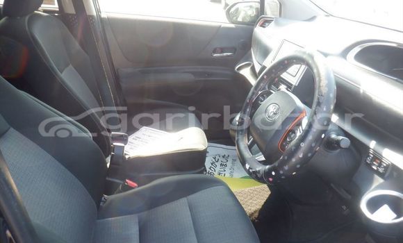 Buy Used 2021 Toyota sienta in Bajitpur, Kishorganj Buy Used 2021 Toyota sienta in Bajitpur, Kishorganj