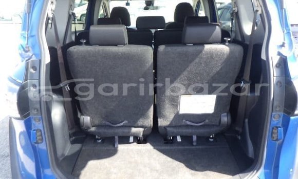 Buy Used 2020 Toyota sienta in Bajitpur, Kishorganj Buy Used 2020 Toyota sienta in Bajitpur, Kishorganj