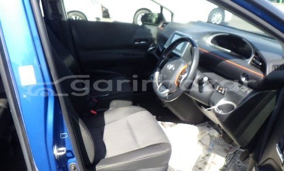 Buy Used 2020 Toyota sienta in Bajitpur, Kishorganj Buy Used 2020 Toyota sienta in Bajitpur, Kishorganj