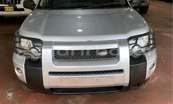 Buy Used Mercedes-Benz Range Rover in Bhandaria, Pirojpur