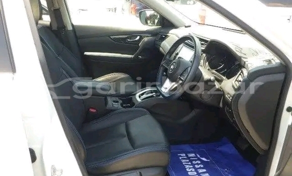 Buy Used Nissan X–Trail in Bhola, Bhola Buy Used Nissan X–Trail in Bhola, Bhola