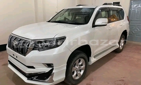 Buy Used Toyota Land cruiser prado in Baniachang, Habiganj Buy Used Toyota Land cruiser prado in Baniachang, Habiganj