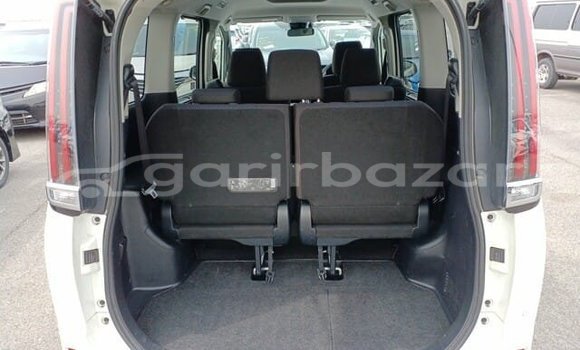 কেনা ব্যবহৃত Toyota X Noah Pearl গাড়ী মধ্যে ঢাকা মধ্যে Dhaka কেনা ব্যবহৃত Toyota X Noah Pearl গাড়ী মধ্যে ঢাকা মধ্যে Dhaka