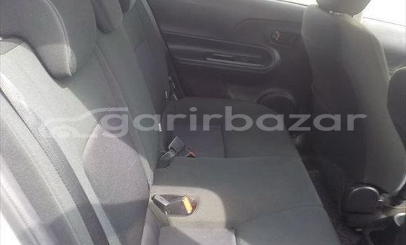 কেনা ব্যবহৃত Toyota aqua s Pearl গাড়ী মধ্যে ঢাকা মধ্যে Dhaka কেনা ব্যবহৃত Toyota aqua s Pearl গাড়ী মধ্যে ঢাকা মধ্যে Dhaka