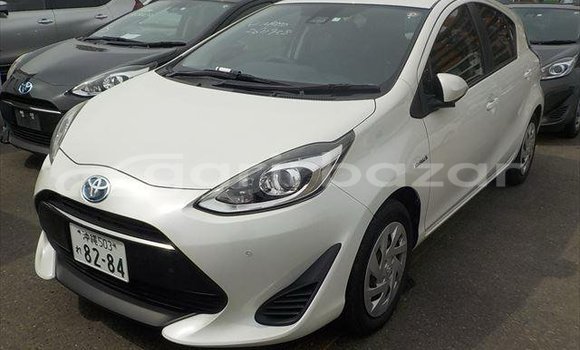 কেনা ব্যবহৃত Toyota aqua s Pearl গাড়ী মধ্যে ঢাকা মধ্যে Dhaka কেনা ব্যবহৃত Toyota aqua s Pearl গাড়ী মধ্যে ঢাকা মধ্যে Dhaka