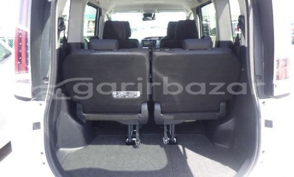 কেনা ব্যবহৃত Toyota Noah White গাড়ী মধ্যে ঢাকা মধ্যে Dhaka কেনা ব্যবহৃত Toyota Noah White গাড়ী মধ্যে ঢাকা মধ্যে Dhaka