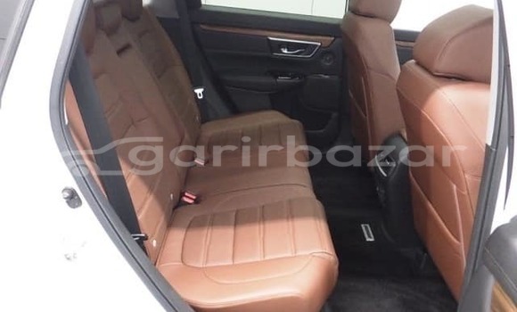 কেনা ব্যবহৃত Toyota C-HR White গাড়ী মধ্যে ঢাকা মধ্যে Dhaka কেনা ব্যবহৃত Toyota C-HR White গাড়ী মধ্যে ঢাকা মধ্যে Dhaka