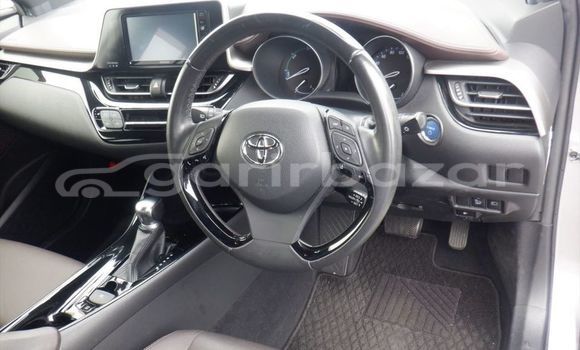 Buy Used 2020 Toyota C-hr in Dhaka, Dhaka Buy Used 2020 Toyota C-hr in Dhaka, Dhaka