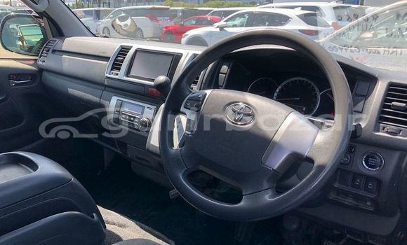 Buy Used 2019 Toyota Hiace in Dhaka, Dhaka Buy Used 2019 Toyota Hiace in Dhaka, Dhaka