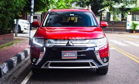 Buy Used 2021 Mitsubishi outlander in Dhaka, Dhaka Buy Used 2021 Mitsubishi outlander in Dhaka, Dhaka