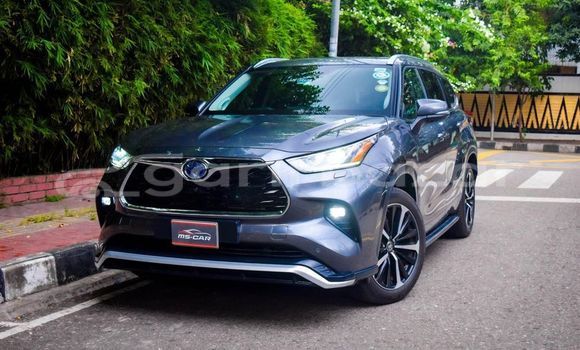 Buy Used 2020 Toyota Highlander in Dhaka, Dhaka Buy Used 2020 Toyota Highlander in Dhaka, Dhaka