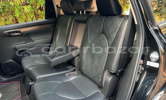 Buy Used 2021 Toyota Highlander in Dhaka, Dhaka Buy Used 2021 Toyota Highlander in Dhaka, Dhaka