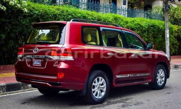 Buy Used 2021 Toyota Land Cruiser in Dhaka, Dhaka Buy Used 2021 Toyota Land Cruiser in Dhaka, Dhaka