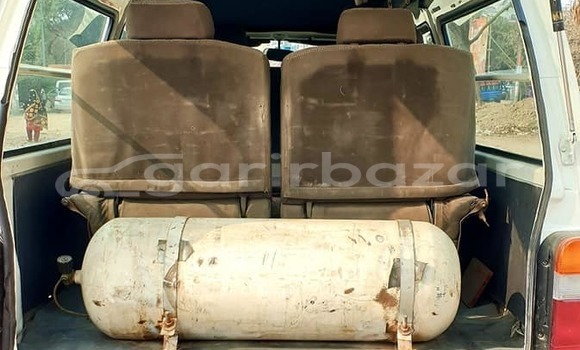 কেনা ব্যবহৃত Toyota Hiace White গাড়ী মধ্যে বাজিতপুর মধ্যে Kishorganj কেনা ব্যবহৃত Toyota Hiace White গাড়ী মধ্যে বাজিতপুর মধ্যে Kishorganj