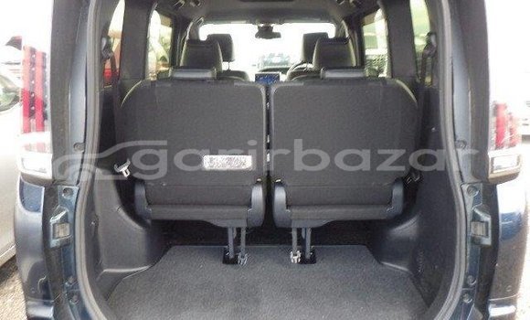 কেনা ব্যবহৃত Toyota Esquire Black গাড়ী মধ্যে বদরগঞ্জ মধ্যে Rangpur কেনা ব্যবহৃত Toyota Esquire Black গাড়ী মধ্যে বদরগঞ্জ মধ্যে Rangpur