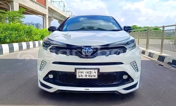 কেনা ব্যবহৃত Toyota CHR White গাড়ী মধ্যে কুমিল্লা মধ্যে Chittagong কেনা ব্যবহৃত Toyota CHR White গাড়ী মধ্যে কুমিল্লা মধ্যে Chittagong