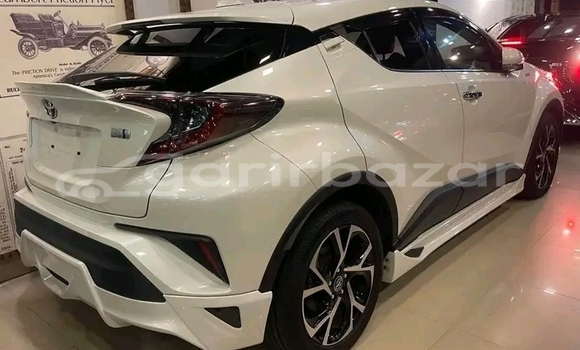 কেনা ব্যবহৃত Toyota C-HR White গাড়ী মধ্যে বোয়ালখালী মধ্যে Chattagam কেনা ব্যবহৃত Toyota C-HR White গাড়ী মধ্যে বোয়ালখালী মধ্যে Chattagam