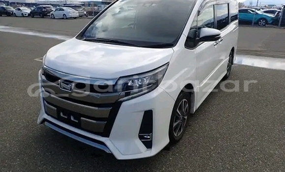 কেনা ব্যবহৃত Toyota Noah White গাড়ী মধ্যে ভেড়ামারা মধ্যে Kushtiya কেনা ব্যবহৃত Toyota Noah White গাড়ী মধ্যে ভেড়ামারা মধ্যে Kushtiya