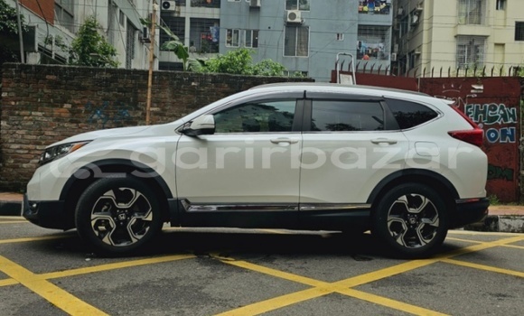 কেনা আমদানি Honda CR-V Pearl গাড়ী মধ্যে ঢাকা মধ্যে Dhaka