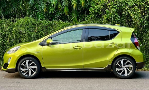 Buy Used 2015 Toyota Aqua in Dhaka, Dhaka Buy Used 2015 Toyota Aqua in Dhaka, Dhaka