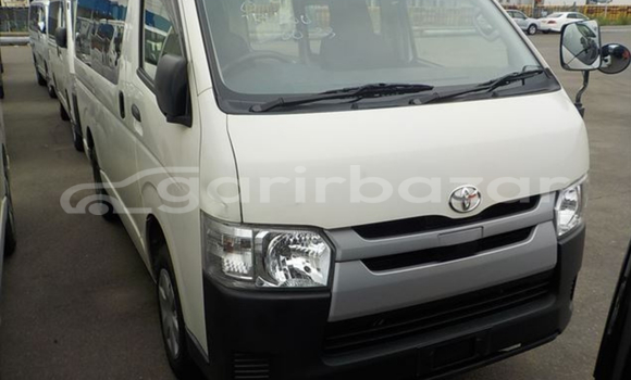 কেনা আমদানি Toyota hiace dx White গাড়ী মধ্যে ঢাকা মধ্যে Dhaka কেনা আমদানি Toyota hiace dx White গাড়ী মধ্যে ঢাকা মধ্যে Dhaka