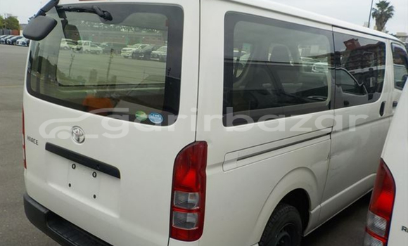 কেনা আমদানি Toyota hiace dx White গাড়ী মধ্যে ঢাকা মধ্যে Dhaka কেনা আমদানি Toyota hiace dx White গাড়ী মধ্যে ঢাকা মধ্যে Dhaka