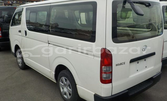 কেনা আমদানি Toyota hiace dx White গাড়ী মধ্যে ঢাকা মধ্যে Dhaka কেনা আমদানি Toyota hiace dx White গাড়ী মধ্যে ঢাকা মধ্যে Dhaka