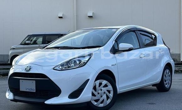 কেনা ব্যবহৃত Toyota aqua s White গাড়ী মধ্যে ঢাকা মধ্যে Dhaka কেনা ব্যবহৃত Toyota aqua s White গাড়ী মধ্যে ঢাকা মধ্যে Dhaka