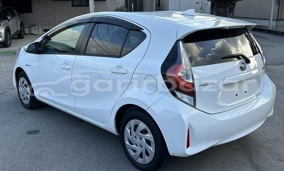 কেনা ব্যবহৃত Toyota aqua s White গাড়ী মধ্যে ঢাকা মধ্যে Dhaka কেনা ব্যবহৃত Toyota aqua s White গাড়ী মধ্যে ঢাকা মধ্যে Dhaka