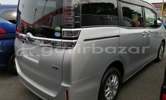 কেনা ব্যবহৃত Toyota voxy x Silver গাড়ী মধ্যে ঢাকা মধ্যে Dhaka কেনা ব্যবহৃত Toyota voxy x Silver গাড়ী মধ্যে ঢাকা মধ্যে Dhaka