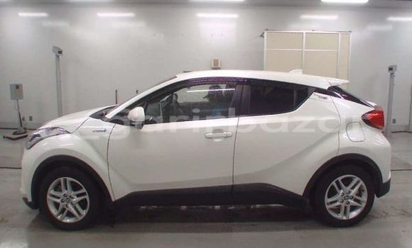 কেনা ব্যবহৃত Toyota chr s led Pearl গাড়ী মধ্যে ঢাকা মধ্যে Dhaka কেনা ব্যবহৃত Toyota chr s led Pearl গাড়ী মধ্যে ঢাকা মধ্যে Dhaka