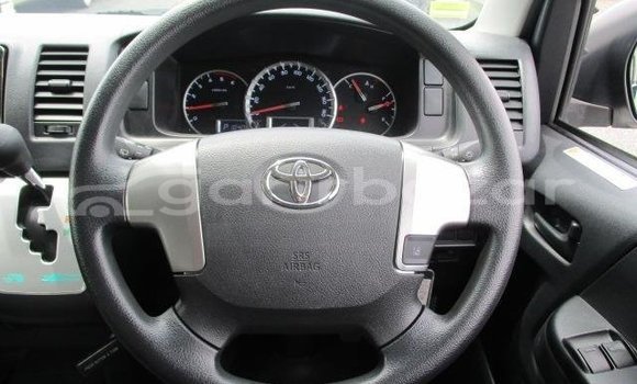 কেনা ব্যবহৃত Toyota hiace super-gl White গাড়ী মধ্যে ঢাকা মধ্যে Dhaka কেনা ব্যবহৃত Toyota hiace super-gl White গাড়ী মধ্যে ঢাকা মধ্যে Dhaka