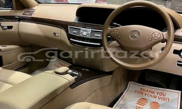 Buy Used Mercedes-Benz 250 in Baniachang, Habiganj Buy Used Mercedes-Benz 250 in Baniachang, Habiganj