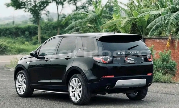 Buy Used Mercedes-Benz Range rover in Baniachang, Habiganj Buy Used Mercedes-Benz Range rover in Baniachang, Habiganj