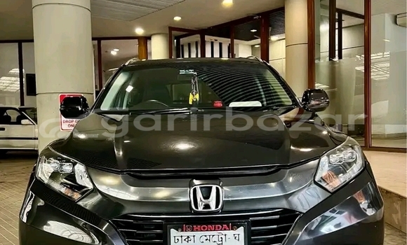 Buy Used Honda Vezel in Baniachang, Habiganj Buy Used Honda Vezel in Baniachang, Habiganj