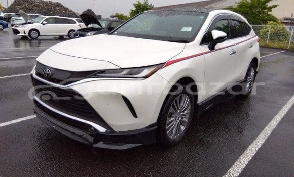 Buy Used 2020 Toyota Harrier in Bajitpur, Kishorganj Buy Used 2020 Toyota Harrier in Bajitpur, Kishorganj