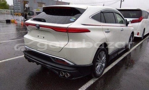 Buy Used 2020 Toyota Harrier in Bajitpur, Kishorganj Buy Used 2020 Toyota Harrier in Bajitpur, Kishorganj