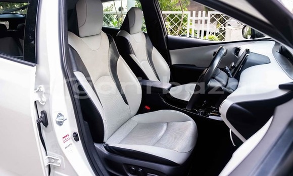 Buy Used 2021 Toyota prius in Dhaka, Dhaka Buy Used 2021 Toyota prius in Dhaka, Dhaka