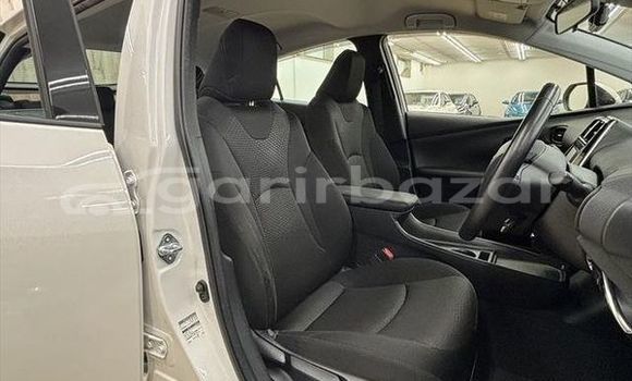 কেনা ব্যবহৃত Toyota prius s package White গাড়ী মধ্যে ঢাকা মধ্যে Dhaka কেনা ব্যবহৃত Toyota prius s package White গাড়ী মধ্যে ঢাকা মধ্যে Dhaka